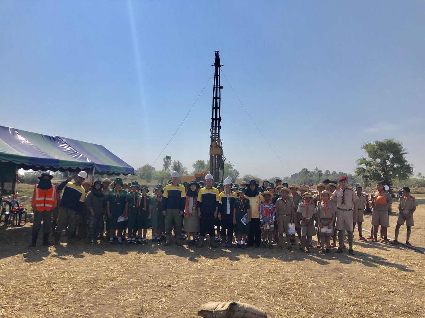 คณะครูและนักเรียนเข้าชมการสำรวจแร่โพแทช